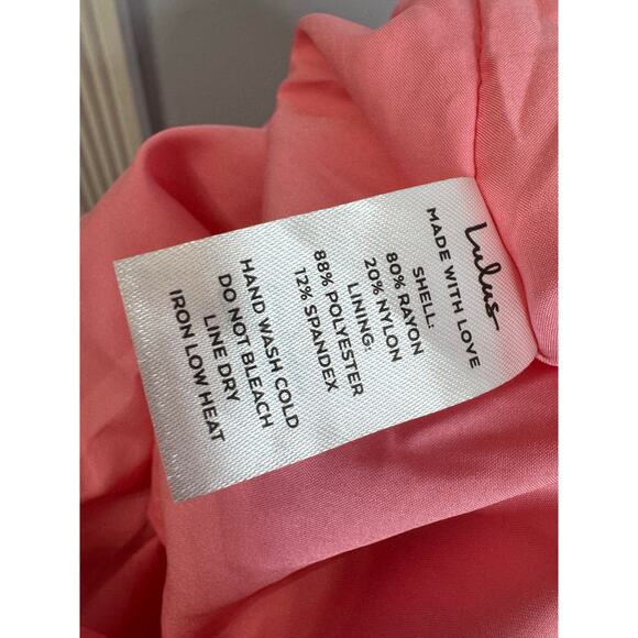 Lulus Chasing Sun Pink Tiered Keyhole Halter Midi Dress Vacation Beach M New - Picture 13 of 13